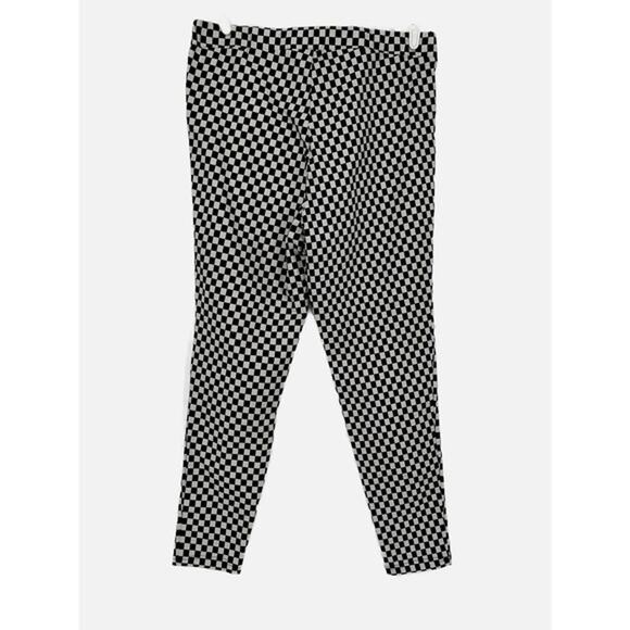 Rue 21 Plus Size Checkered Slim Fit Pants in Black/White Size 1X - Picture 8 of 10